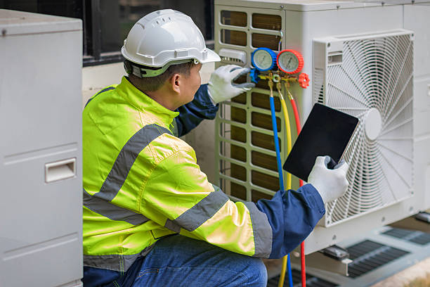 Professional Hvac technician working in Corunna, IN